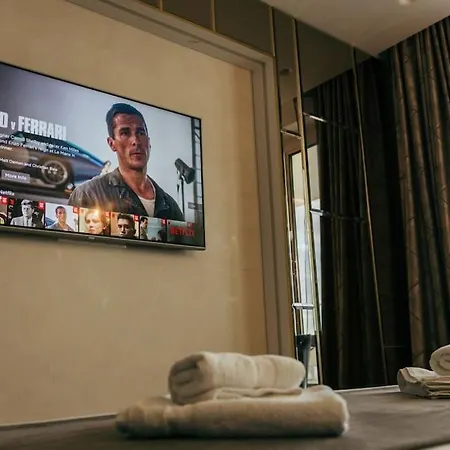 Daire Luxury In Central Park With Amazing View + Private Parking Space Burgaz