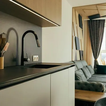 Daire Luxury In Central Park With Amazing View + Private Parking Space Burgaz