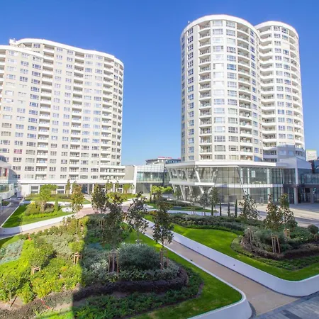 Luxury In Central Park With Amazing View + Private Parking Space Daire